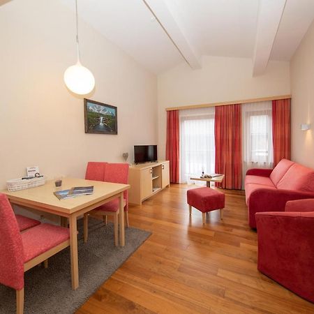 צל-אם-זי Arabella Golf- Und Ski-Appartement מראה חיצוני תמונה